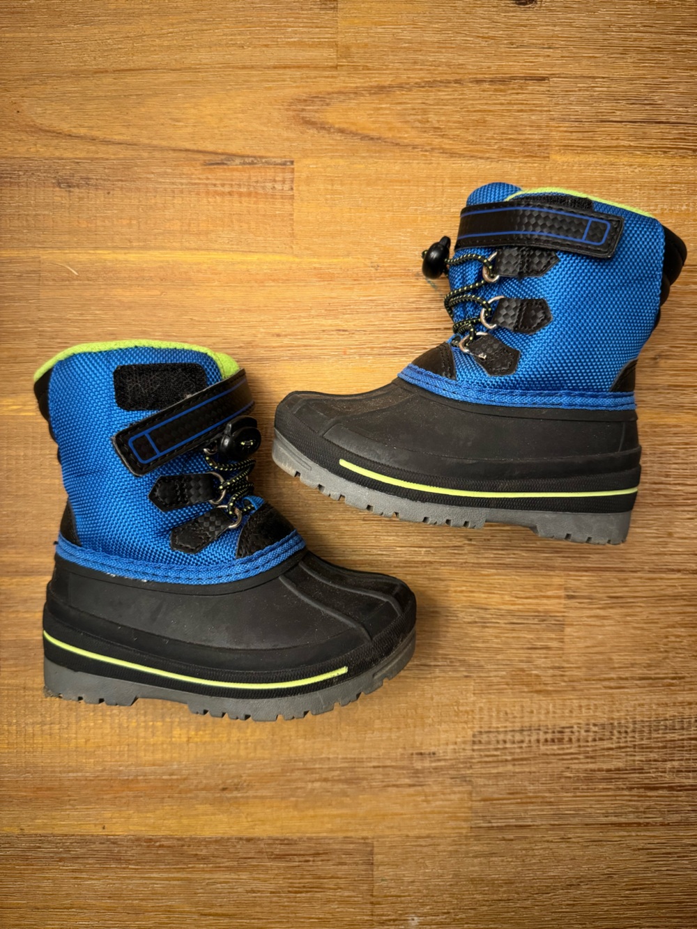 wonder nation Insulated Snow Boots size 6